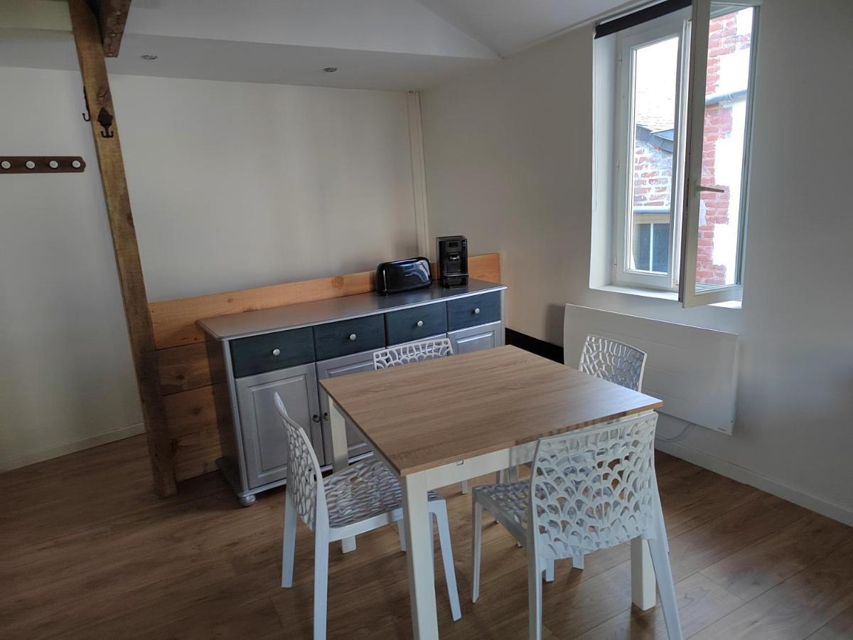 La De Tourisme Meuble - 3 Etoiles Appartement