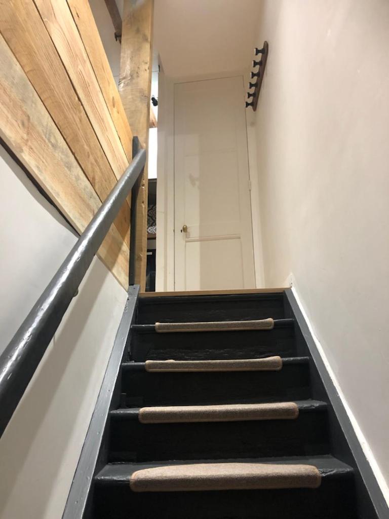 La De Tourisme Meuble - 3 Etoiles Appartement